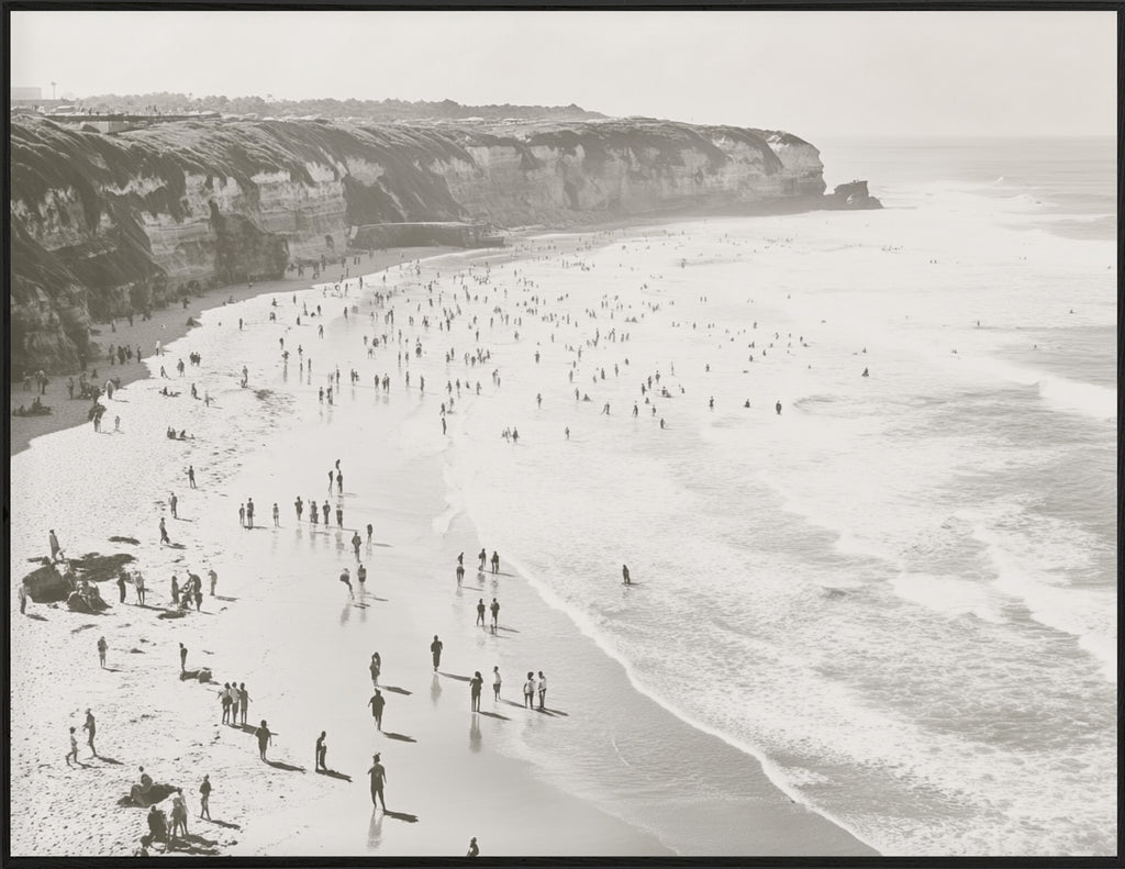 34x44 Hairline - Busy Beach