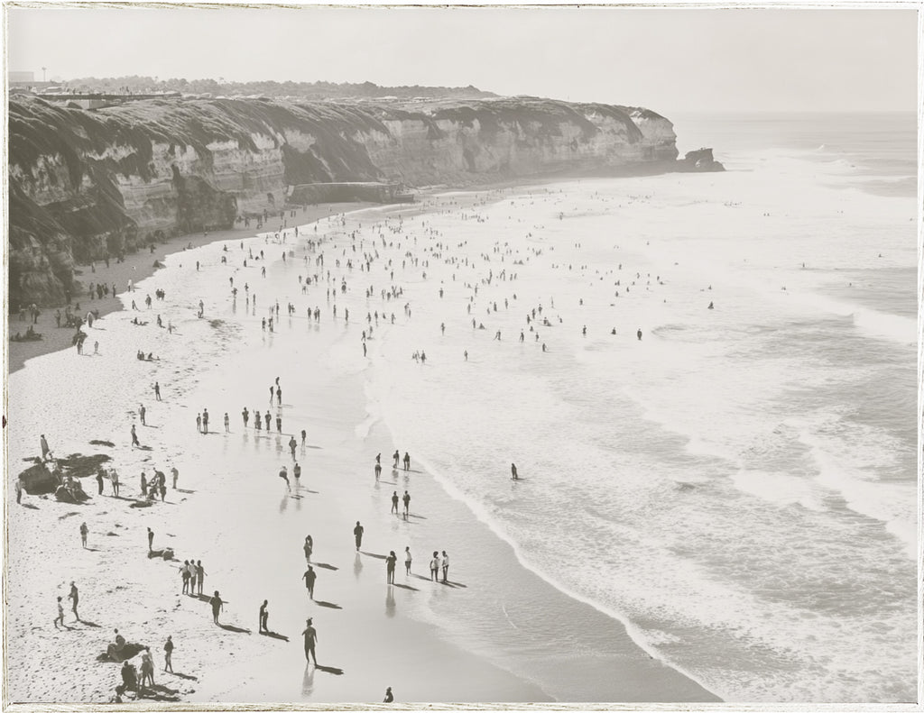 34x44 Hairline - Busy Beach