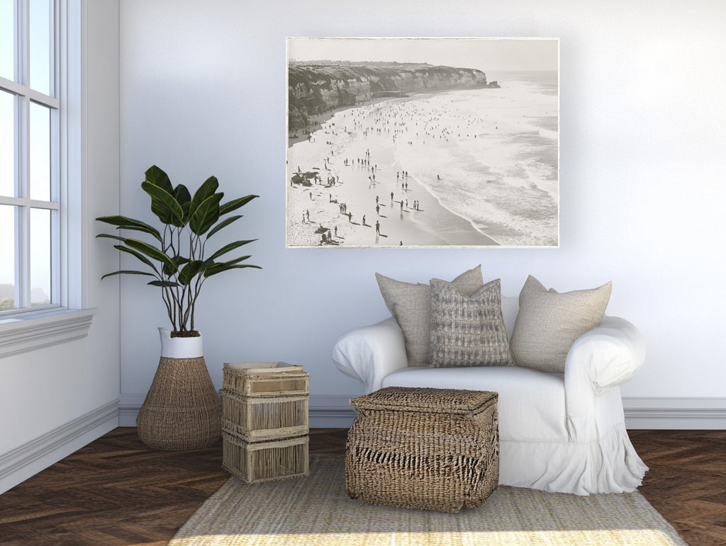 34x44 Hairline - Busy Beach